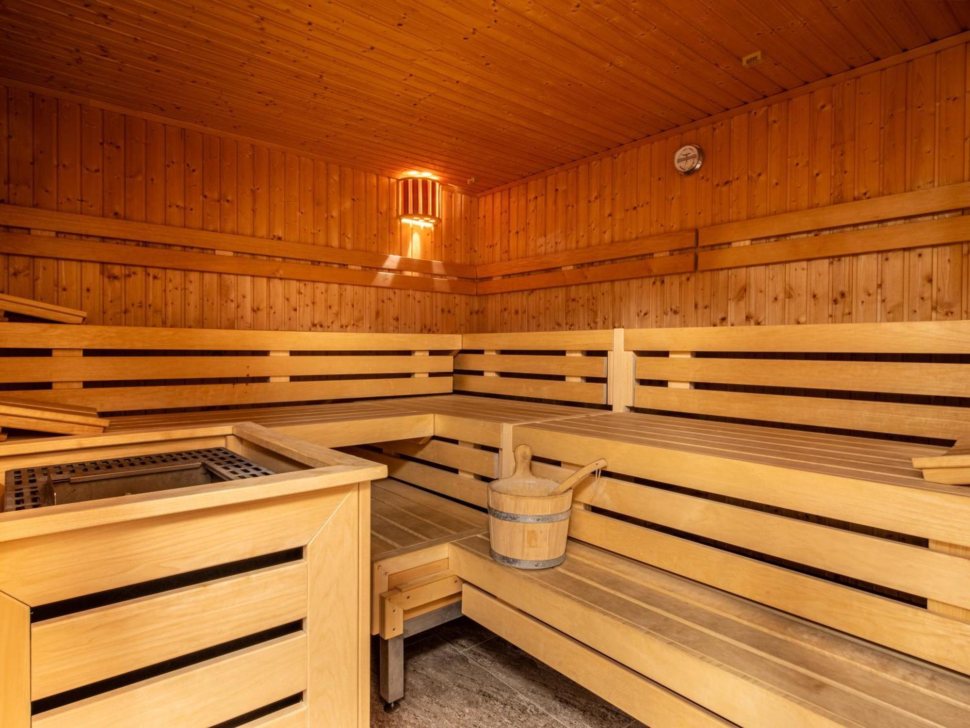 Hotel Stone Цингст Екстериор снимка